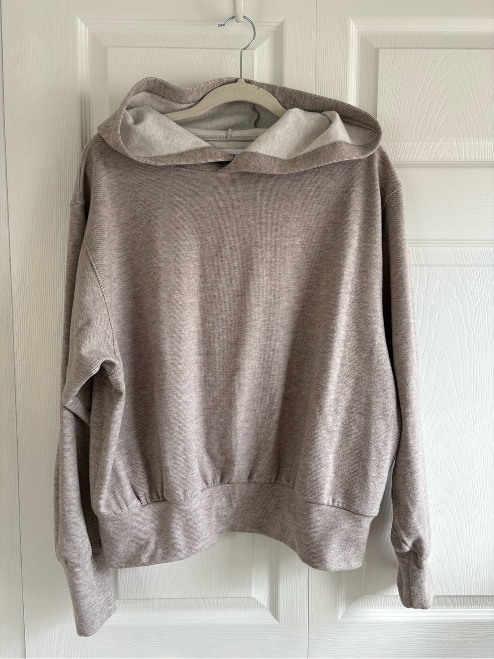 Evereve Oatmeal Beige Hoodie Sweatshirt Cropped Fleece M Casual Comfy Minimalist